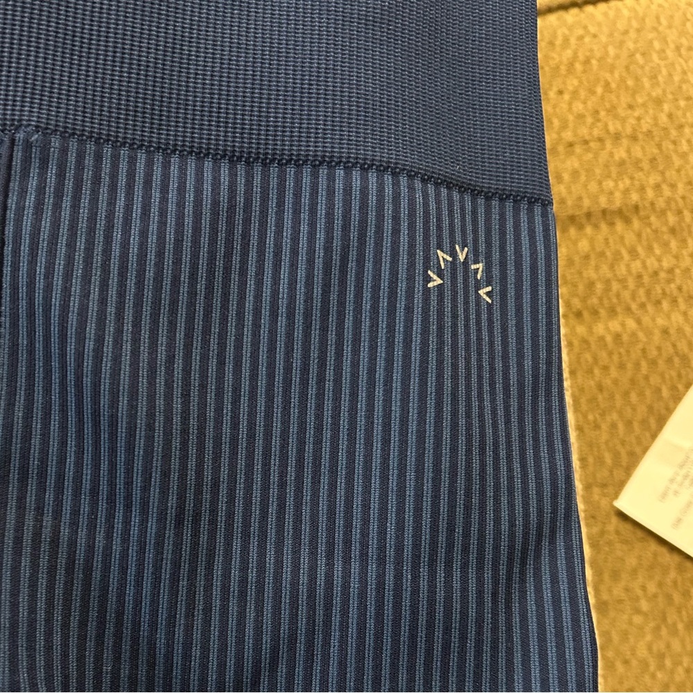 Varley Blue Patterned Leggings - image 2